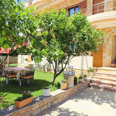 Vakantiehuis Center Ksamil