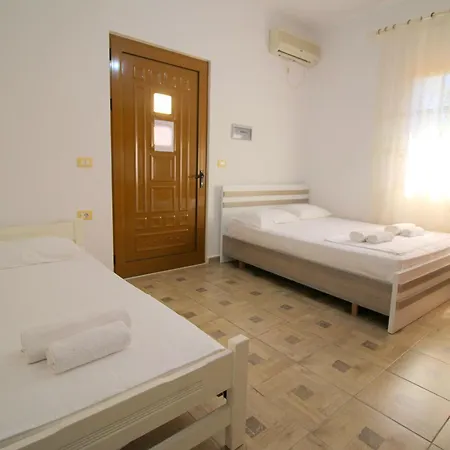 Ferienhaus Kujtim Dura Ksamil
