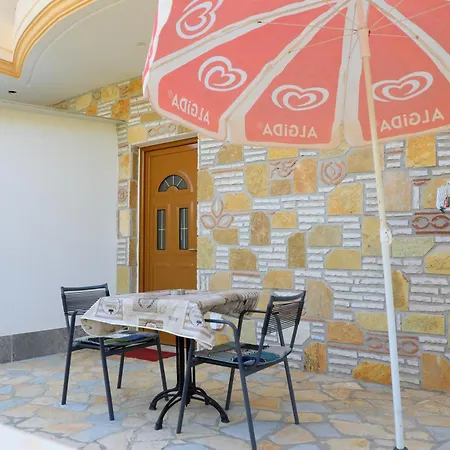 Center בית נופש