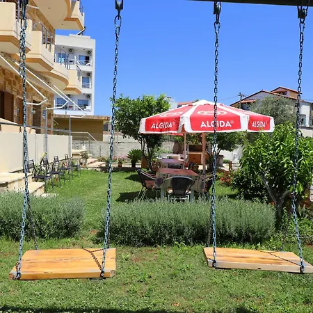 Center בית נופש *
